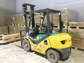 フォークリフト